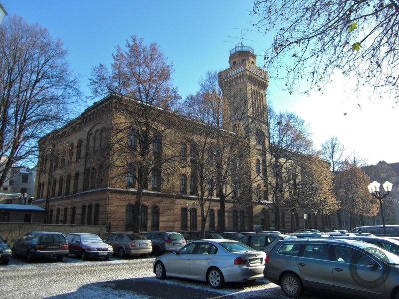 Physikalisches Institut am Friedemann-Bach-Platz in Halle (Saale)