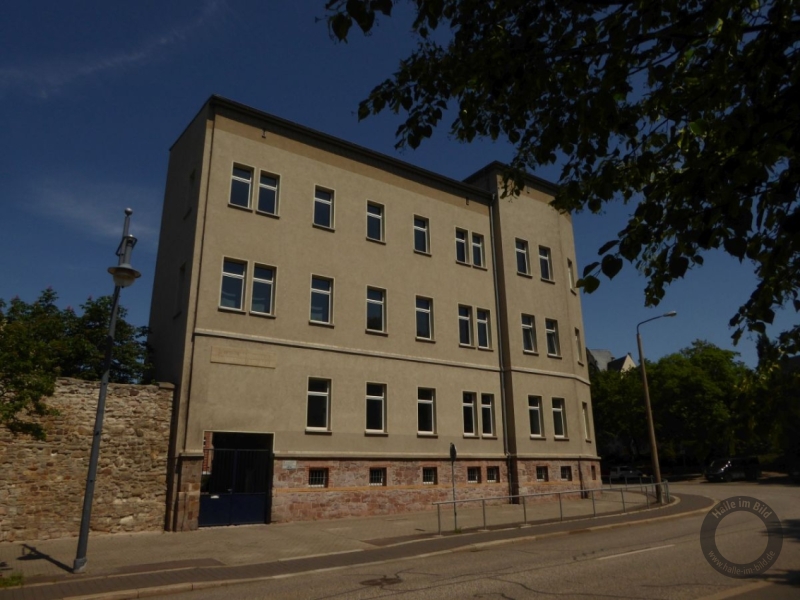 Städtische Volksschule (Goetheschule, BBS) am Waisenhausring in Halle (Saale)