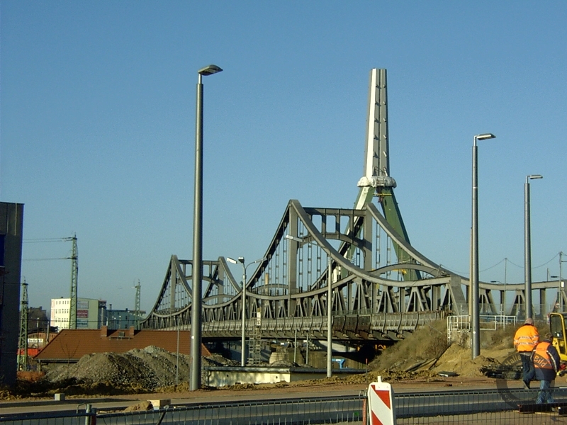 Hindenburgbrücke (alte Berliner Brücke)
