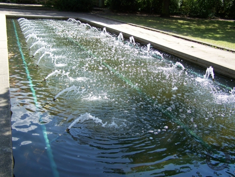 Brunnen im Pestalozzipark (Halle-Südstadt)