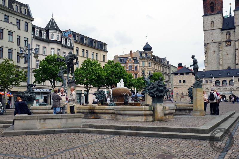 Göbelbrunnen auf dem Hallmarkt in Halle (Saale)