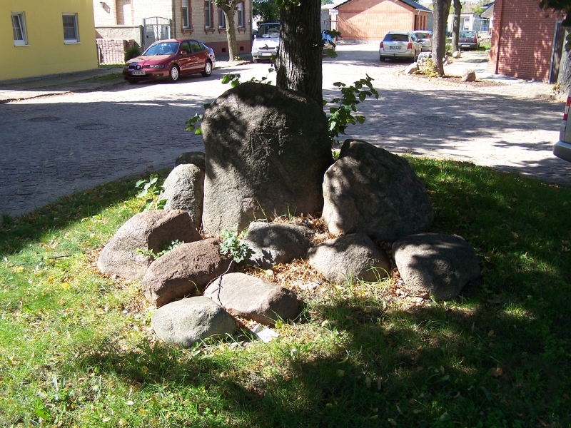 Denkmal für die Völkerschlacht be Leipzig (Befreiungskriege) auf dem Richard-Richter-Platz in Halle-Bruckdorf