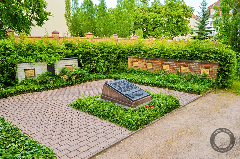 Gedenkstätte für die Märzgefallenen auf dem Friedhof Ammendorf
