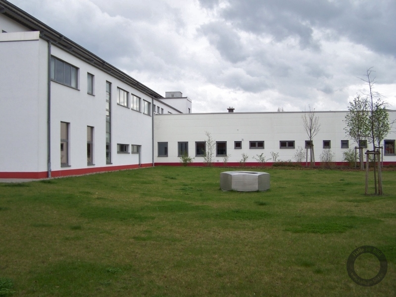 Denkmal für die Maschinenfabrik (Mafa) in der Merseburger Straße in Halle (Saale)