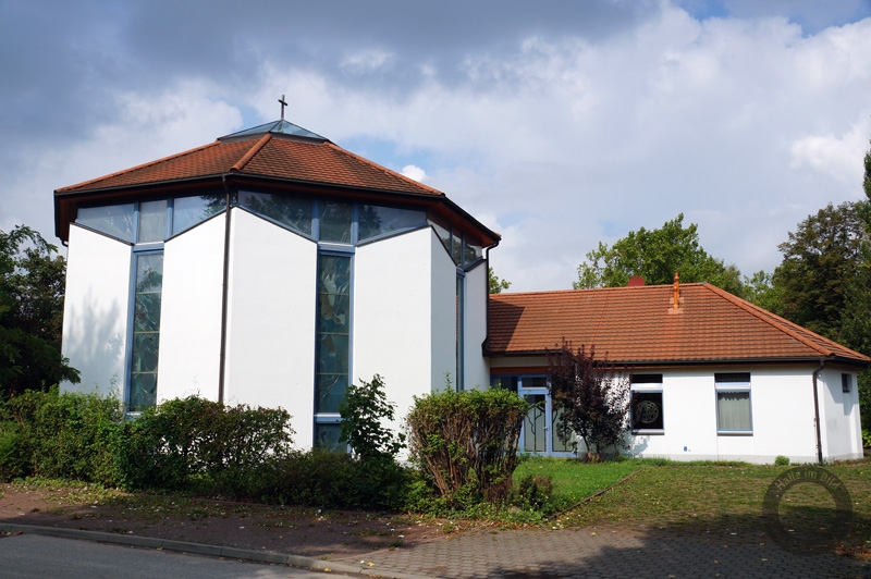 Kirche Maria Königin des Friedens in Halle-Dölau
