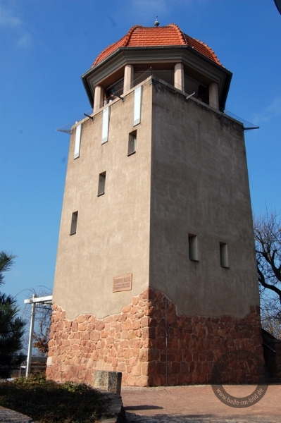 Reilsturm im Bergzoo von Halle (Saale)