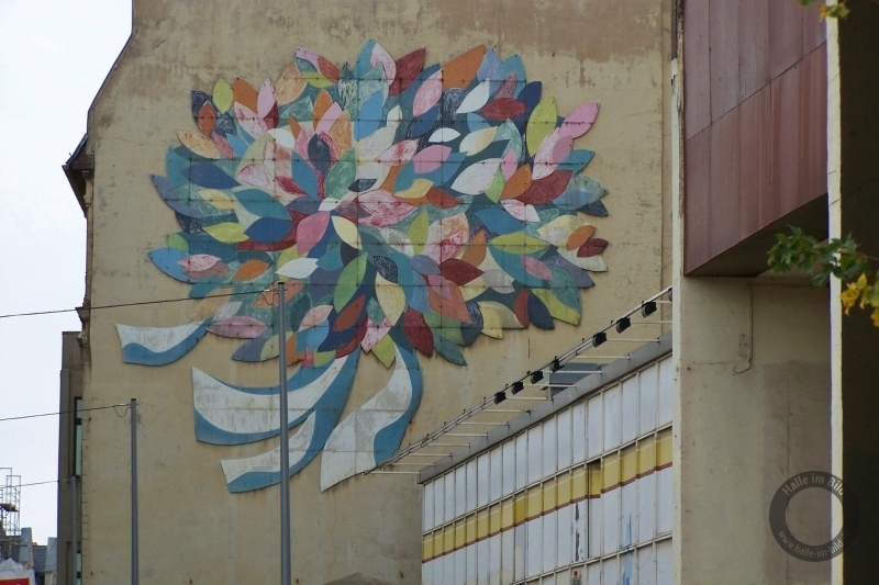 Ehemaliges Wandbild "Blumenstrauß" in der Klement-Gottwald-Straße (heute Leipziger Straße) in Halle (Saale)