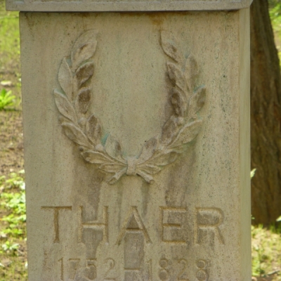 Denkmal für Albrecht Thaer am Steintor Campus (GSZ) in Halle (Saale)
