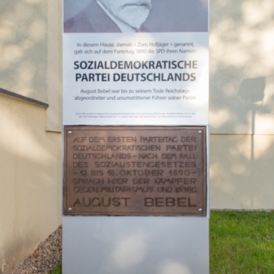 Gedenktafel für August Bebel am Hofjäger in Halle (Saale)