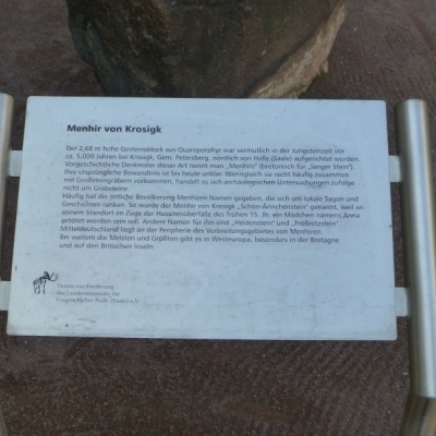 Der Schön-Ännchen-Stein neben dem Landesmuseum in Halle (Saale)