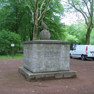 Gedenkstätte für die Opfer des Luftkrieges ("Bombenopfer") auf dem Gertraudenfriedhof in Halle (Saale)