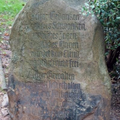 Goethe-Spruchstein im Reichardtsgarten