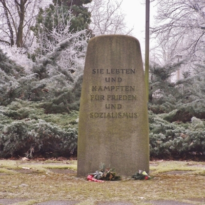 Gedenkstätte "Kämpfer für den Sozialismus" auf dem Südfriedhof in Halle (Saale)