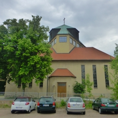 Franziskanerkirche Zur Heiligsten Dreieinigkeit am Lutherplatz in Halle (Saale)