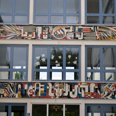 Wandgestaltung "Musik verbindet die Völker" in Halle-Neustadt