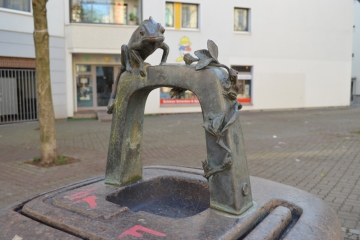 Chamäleon-Brunnen von Christoph Weihe in Halle (Saale)
