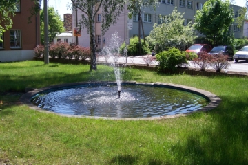 Brunnen "Wasserspiel mit 11 Düsen" in der Freiimfelder Straße