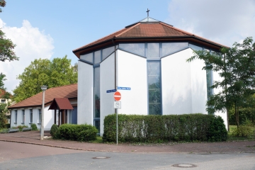 Kirche Maria Königin des Friedens in Halle-Dölau